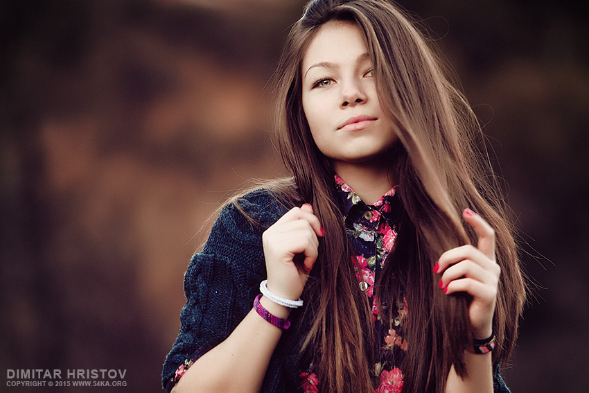 Young woman outdoors portrait photography portraits featured  Photo