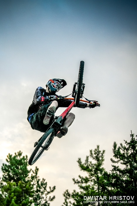 Downhill mountain bike extreme jump photography featured extreme  Photo